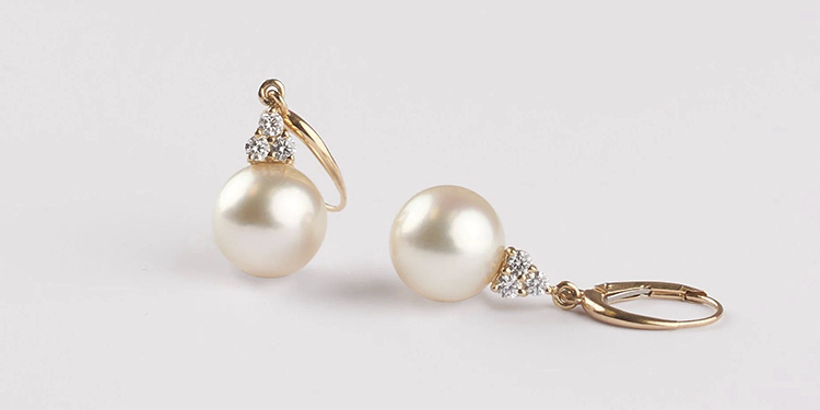 how to choose the right pearl earrings size